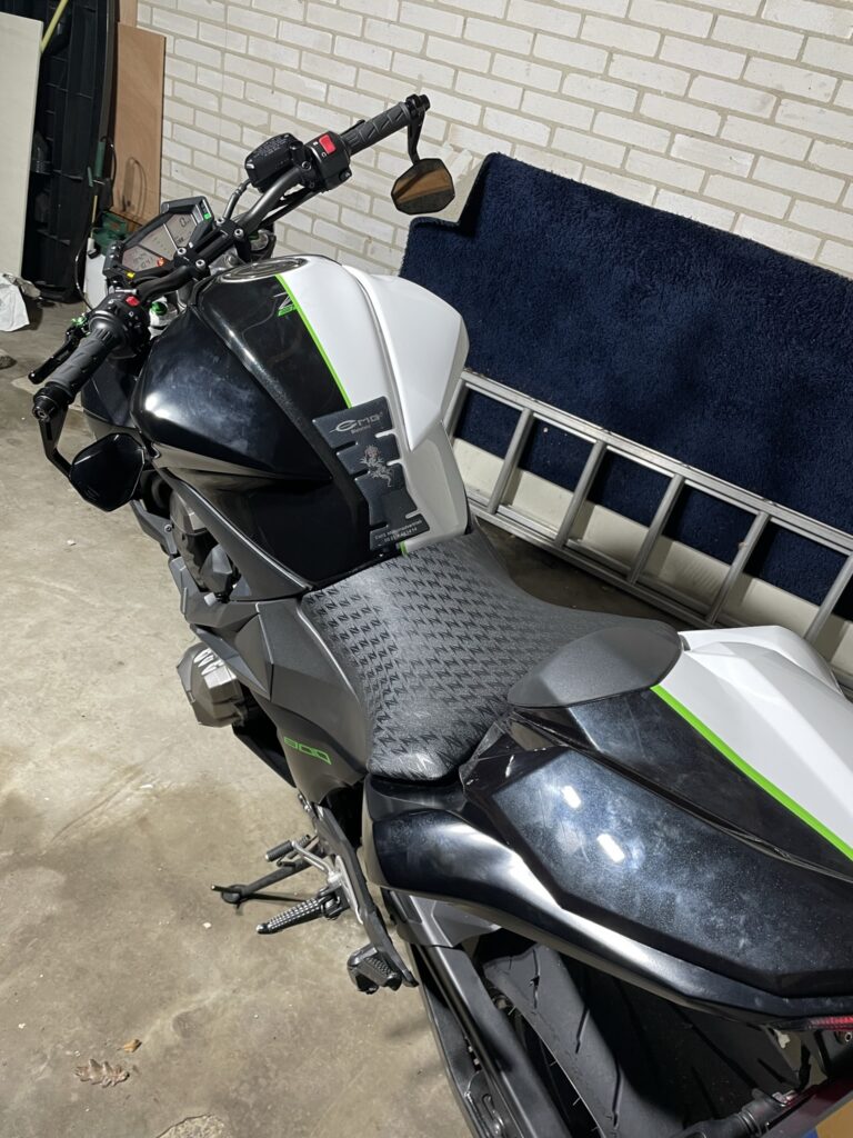 2-Tone Wrap Kawasaki Z800 - Gloss white/ Grass Green