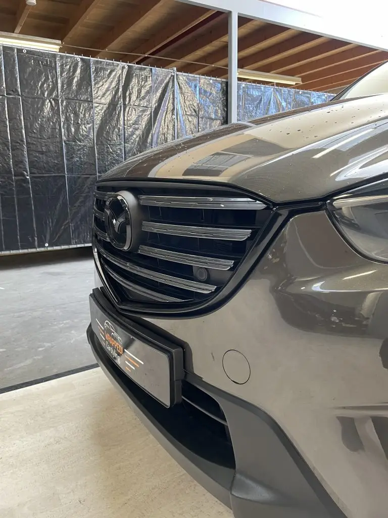 Mazda CX-5 - De-Chromen