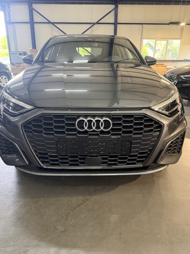 Audi A3 - Dechrome - WRAPPED! Carstyling