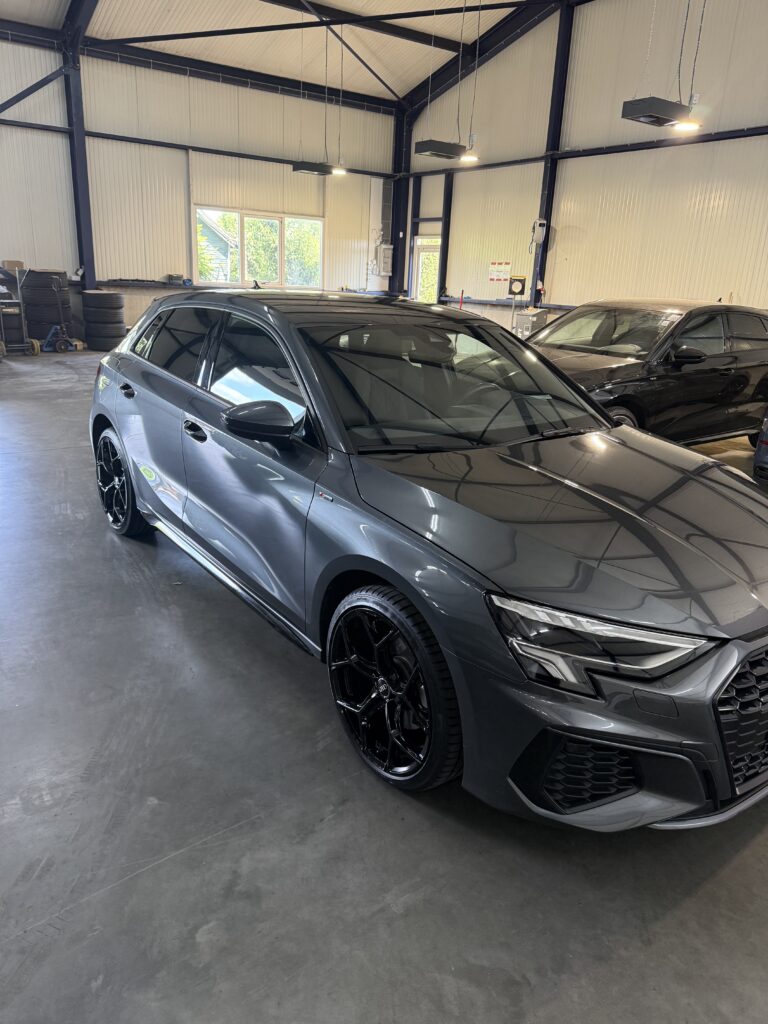 Audi A3 - Dechrome - WRAPPED! Carstyling