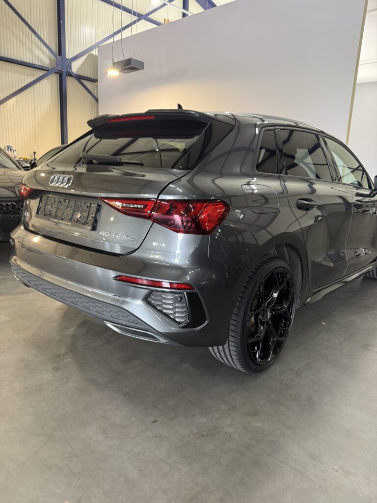 Audi A3 - Dechrome - WRAPPED! Carstyling